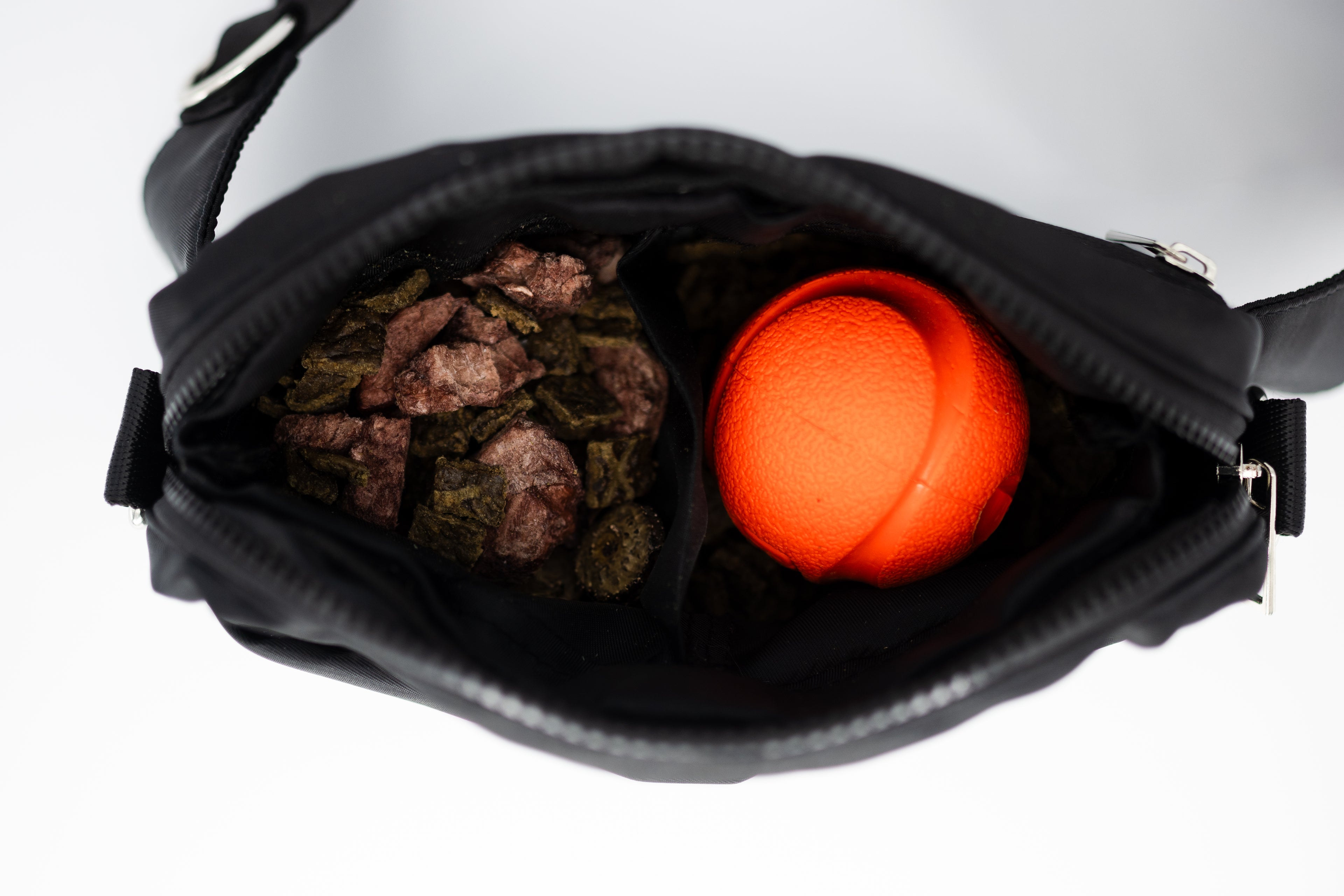 Double Compartment Treat Insert